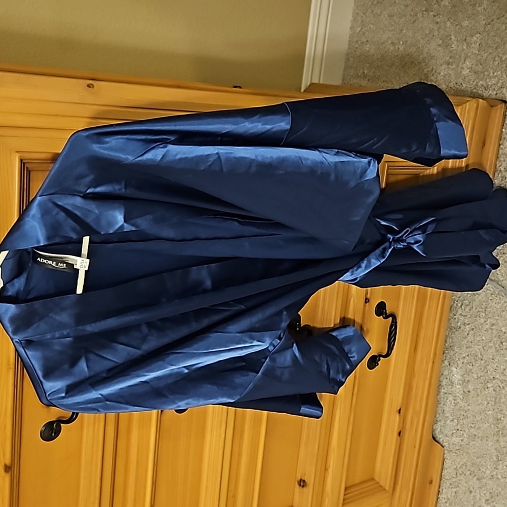 Plus Size Short Robe
